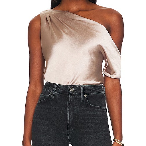 Line and Dot NEW Lexi Top - Picture 2 of 6